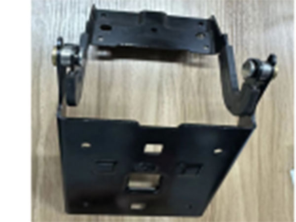 Hinge type